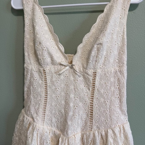 Oh Polly Eyelet Midi Dress US size 8 - Picture 3 of 5